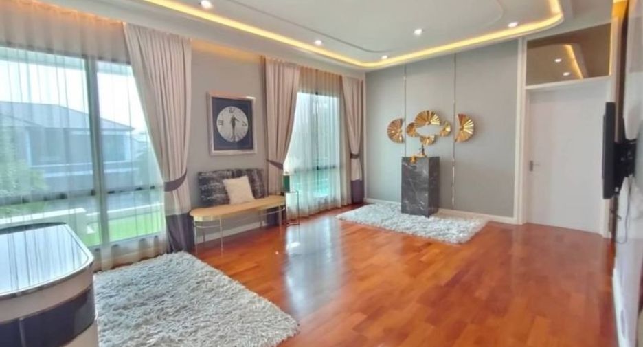 For rent 4 ベッドルーム house in Phra Nakhon, Bangkok