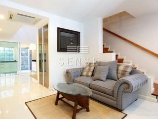 For rent 3 Beds house in Khlong Toei, Bangkok