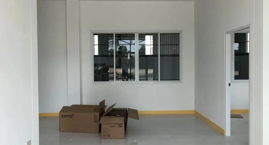 For rent and for sale warehouse in Sai Noi, Nonthaburi