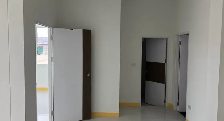 For rent and for sale warehouse in Sai Noi, Nonthaburi