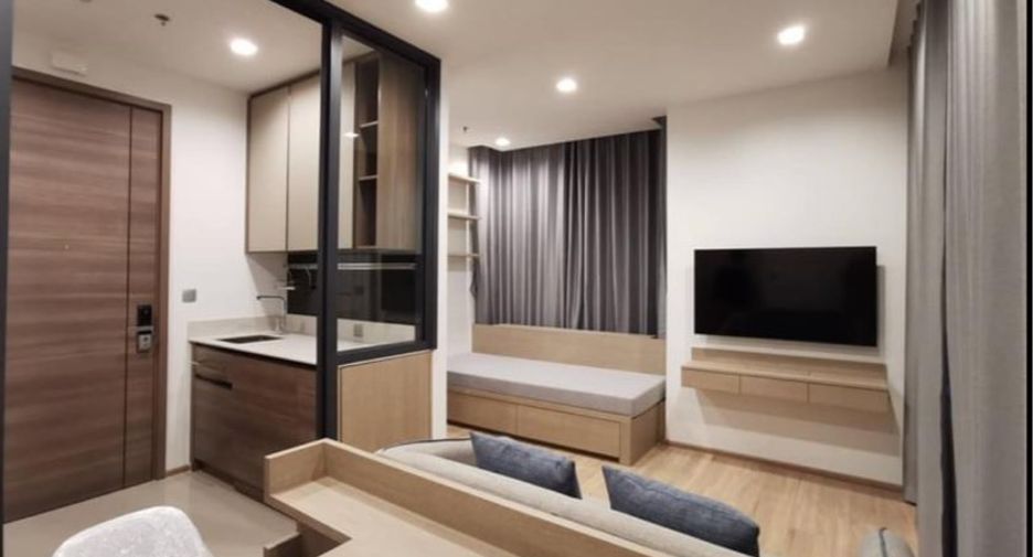 For rent 2 Beds condo in Phaya Thai, Bangkok