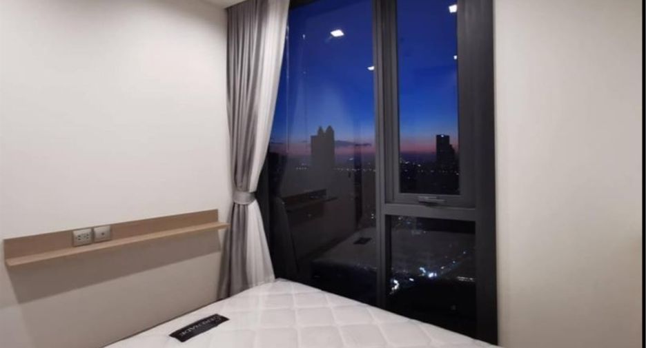For rent 2 Beds condo in Phaya Thai, Bangkok