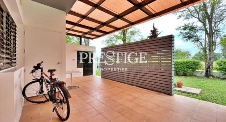 For sale 4 bedrooms house in East Pattaya, Pattaya