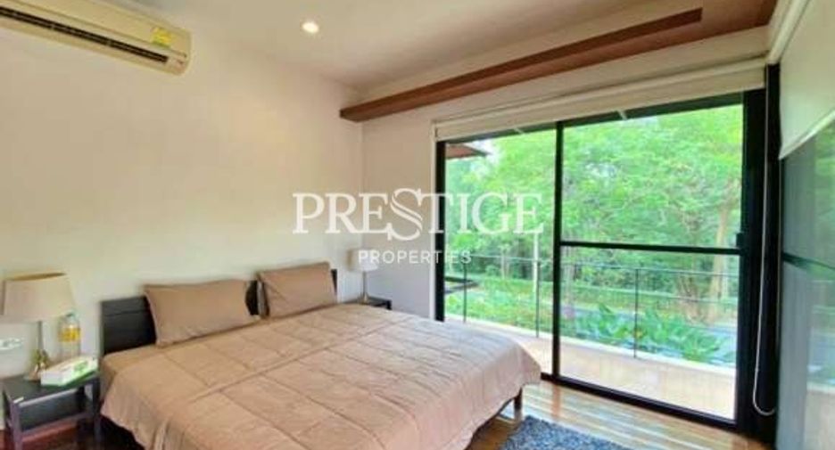 For sale 4 bedrooms house in East Pattaya, Pattaya