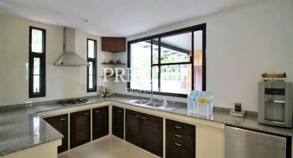 For sale そして for rent 4 Beds house in East Pattaya, Pattaya