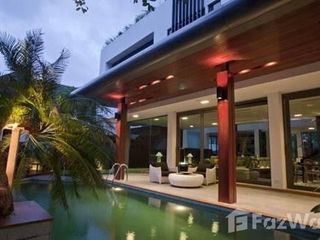 For sale 4 Beds villa in Watthana, Bangkok