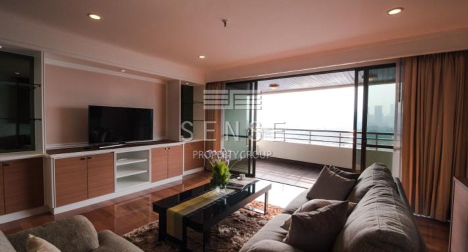 For rent 3 bedrooms condo in Khlong Toei, Bangkok