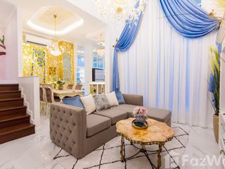 For rent 4 Beds townhouse in Lat Phrao, Bangkok