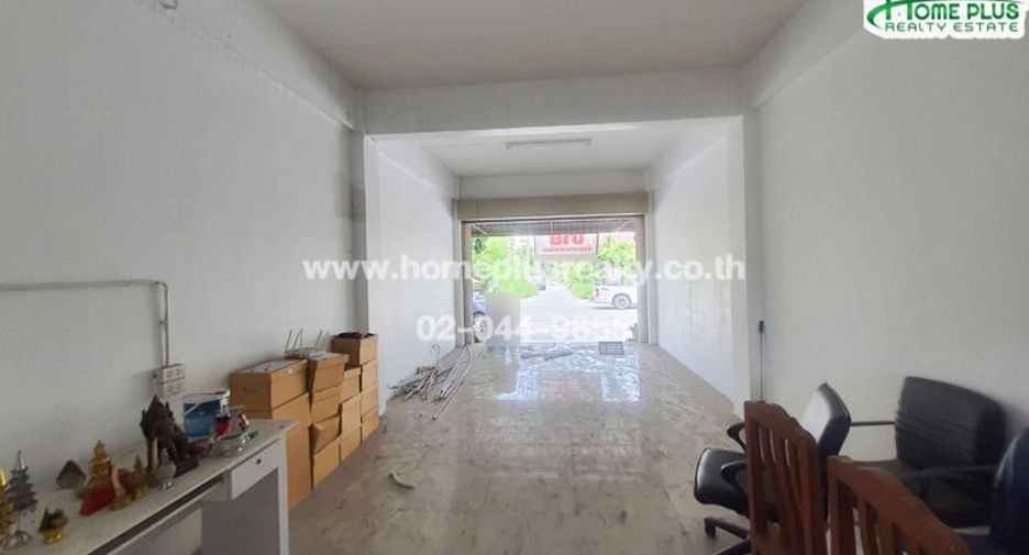 Продажа 3 спальни торговое помещение в Mueang Chon Buri, Чонбури