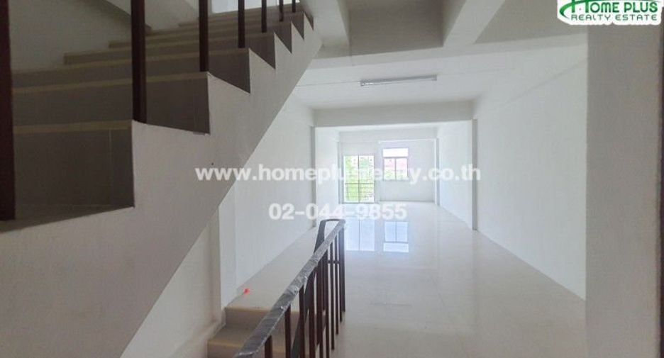 Продажа 3 спальни торговое помещение в Mueang Chon Buri, Чонбури