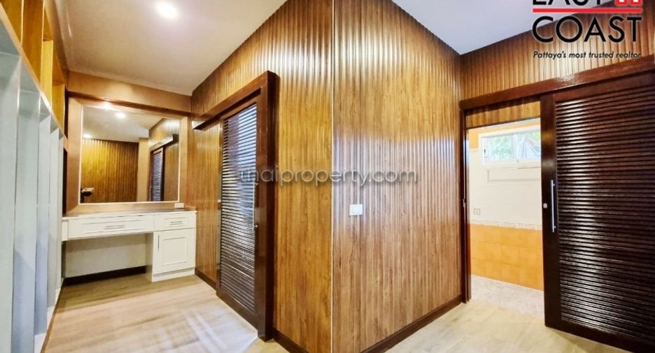 For sale 5 bedrooms house in Bang Lamung, Chonburi