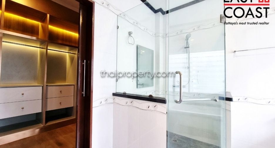For sale 5 bedrooms house in Bang Lamung, Chonburi