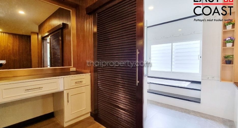 For sale 5 bedrooms house in Bang Lamung, Chonburi