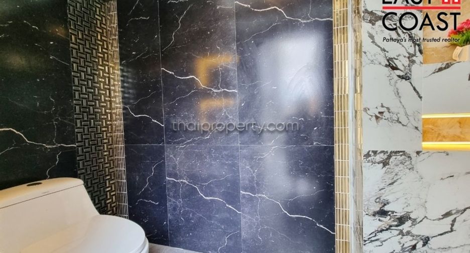 For sale 5 bedrooms house in Bang Lamung, Chonburi