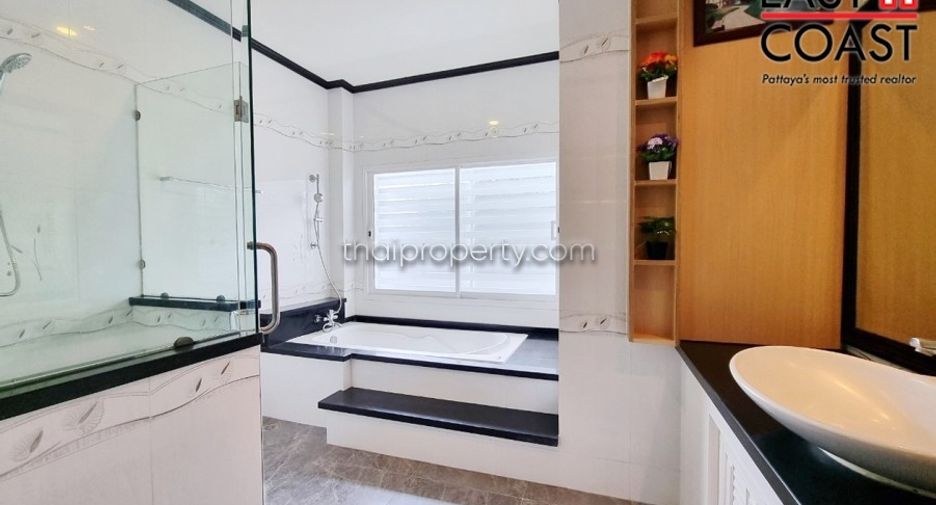 For sale 5 bedrooms house in Bang Lamung, Chonburi