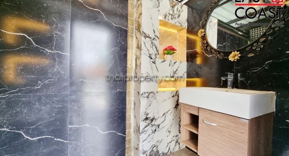 For sale 5 bedrooms house in Bang Lamung, Chonburi