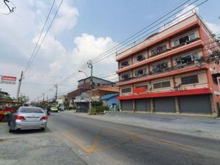 For sale 6 bed apartment in Phra Nakhon, Bangkok