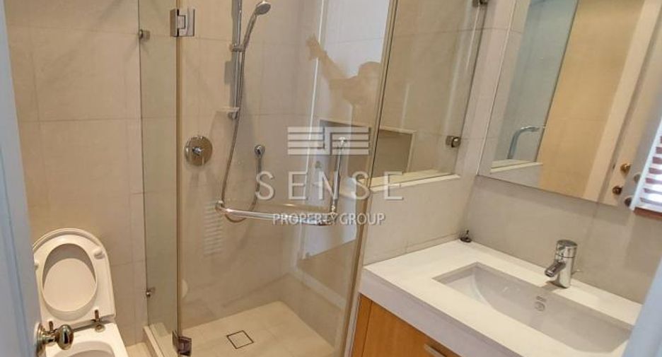 For rent 3 bedrooms condo in Pathum Wan, Bangkok