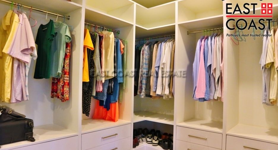 For rent and for sale 4 bedrooms house in Bang Lamung, Chonburi