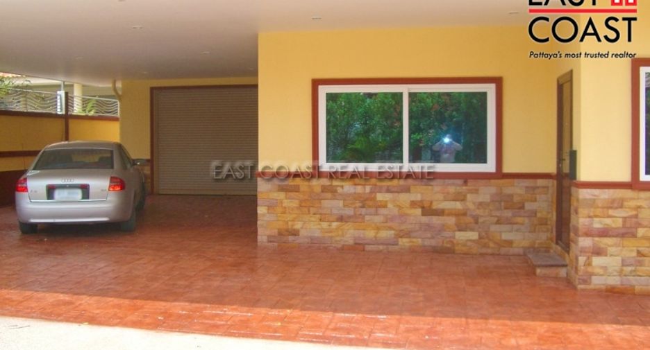 For rent and for sale 4 bedrooms house in Bang Lamung, Chonburi