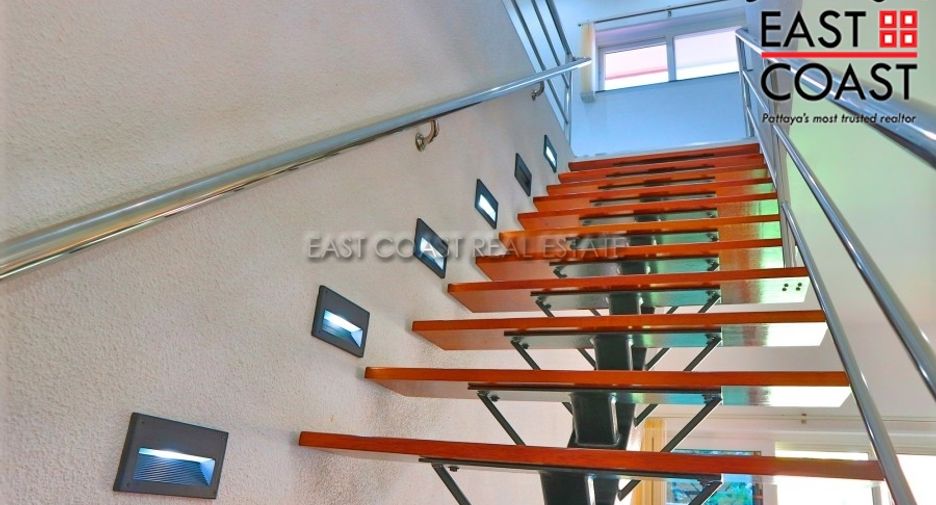For rent and for sale 4 bedrooms house in Bang Lamung, Chonburi