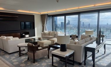 For rent 4 Beds condo in Pathum Wan, Bangkok