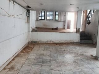 For sale 4 Beds house in Khlong Toei, Bangkok