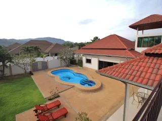 For sale 4 bed villa in Hua Hin, Prachuap Khiri Khan