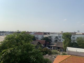 For sale 2 bed condo in Lat Phrao, Bangkok