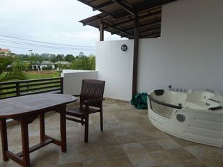 For rent そして for sale 2 Beds townhouse in Mueang Rayong, Rayong