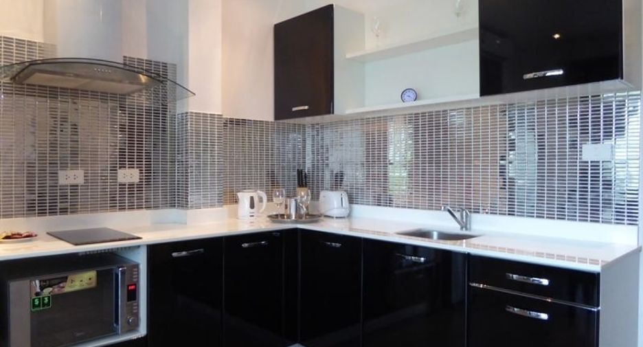 Reihenhaus zur Miete und zum Kauf mit 2 Zimmer in Mueang Rayong, Rayong