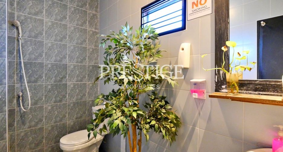 For sale 8 bedrooms retail Space in Bang Lamung, Chonburi