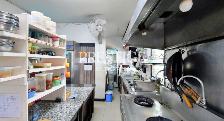 For sale 8 bedrooms retail Space in Bang Lamung, Chonburi