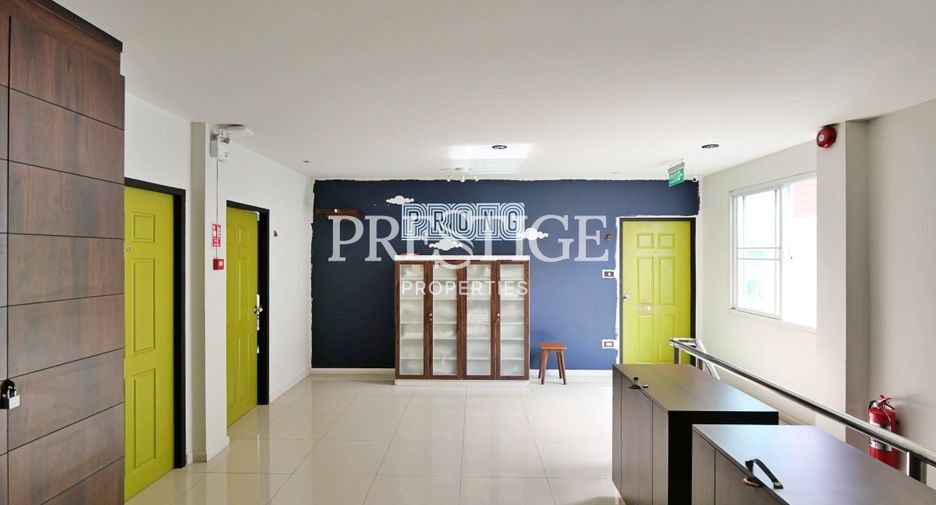 For sale 8 bedrooms retail Space in Bang Lamung, Chonburi
