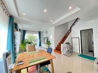 Haus zur Miete und zum Kauf mit 4 Zimmer in Mueang Chiang Mai, Chiang Mai
