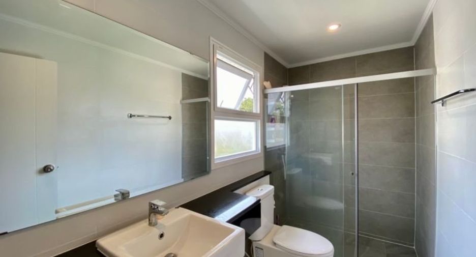 For rent and for sale 4 bedrooms house in Mueang Chiang Mai, Chiang Mai