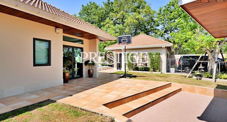For sale 4 bedrooms house in Bang Lamung, Chonburi
