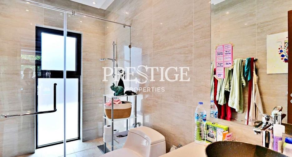For sale 4 bedrooms house in Bang Lamung, Chonburi