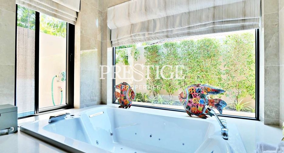 For sale 4 bedrooms house in Bang Lamung, Chonburi