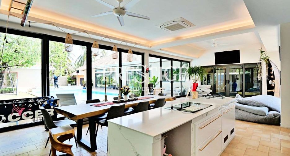 For sale 4 bedrooms house in Bang Lamung, Chonburi