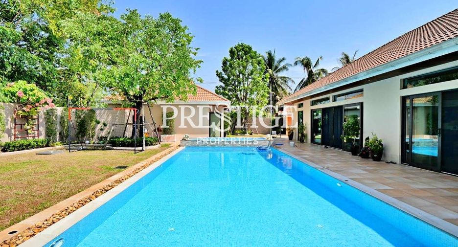 For sale 4 bedrooms house in Bang Lamung, Chonburi