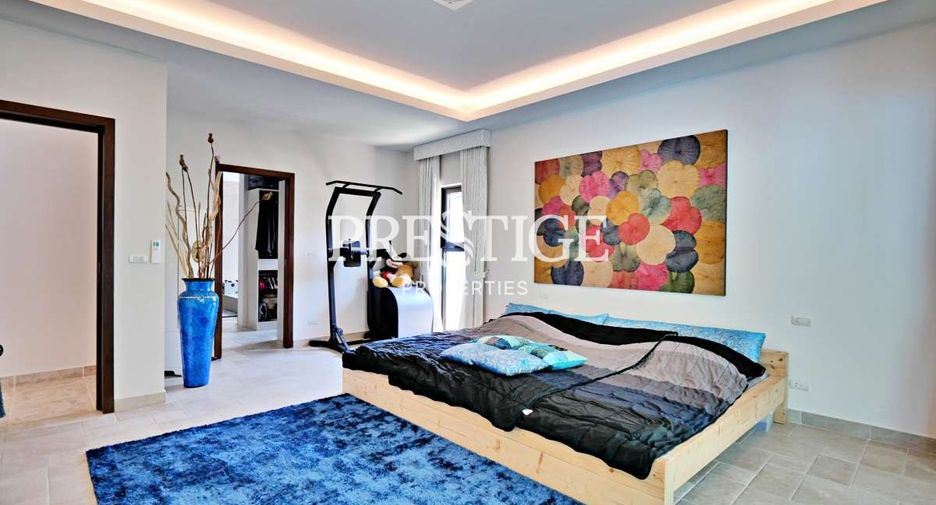 For sale 4 bedrooms house in Bang Lamung, Chonburi
