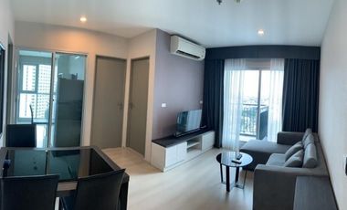 For rent 2 bed condo in Huai Khwang, Bangkok