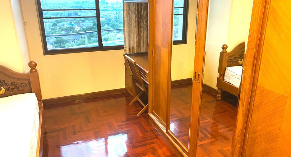 For rent 2 bedrooms condo in Suan Luang, Bangkok