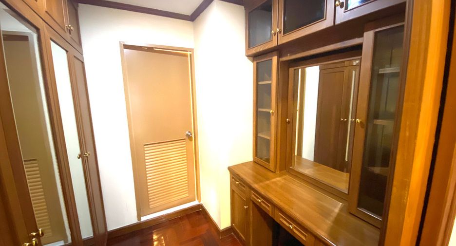 For rent 2 bedrooms condo in Suan Luang, Bangkok