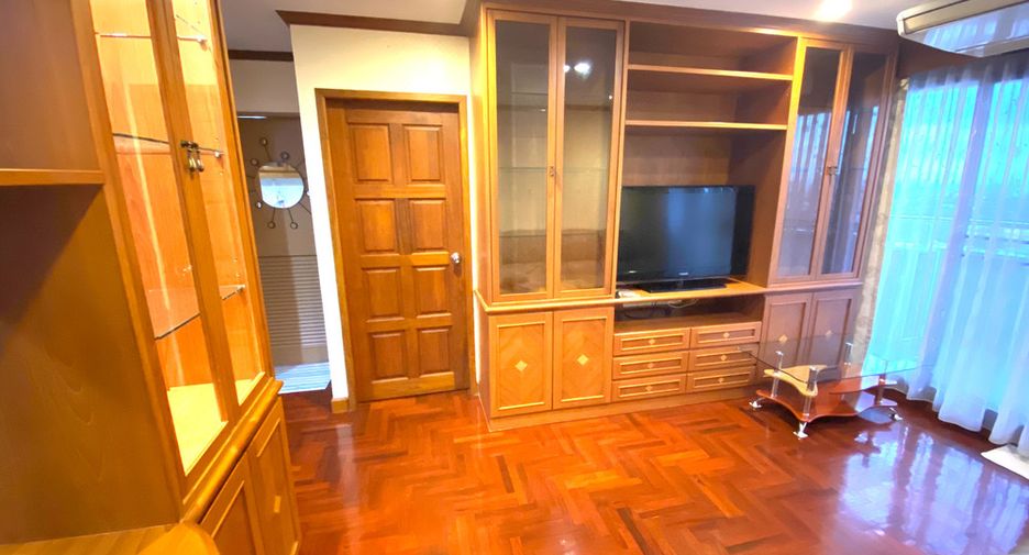 For rent 2 bedrooms condo in Suan Luang, Bangkok