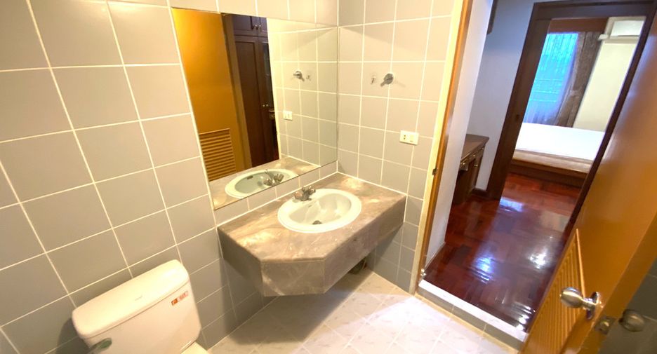 For rent 2 bedrooms condo in Suan Luang, Bangkok