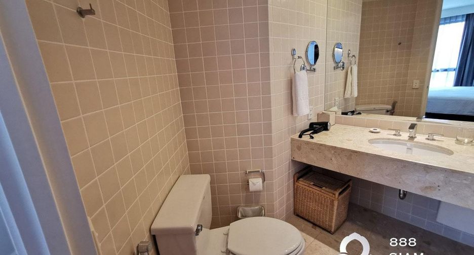 For rent 1 bed condo in Yan Nawa, Bangkok