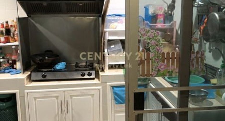 For sale 3 bedrooms townhouse in Chom Thong, Bangkok