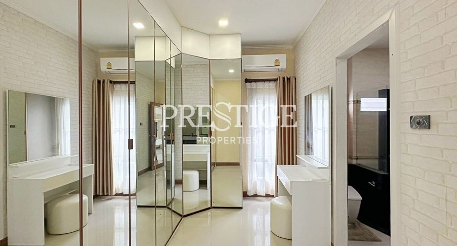 For sale 3 bedrooms house in Bang Lamung, Chonburi